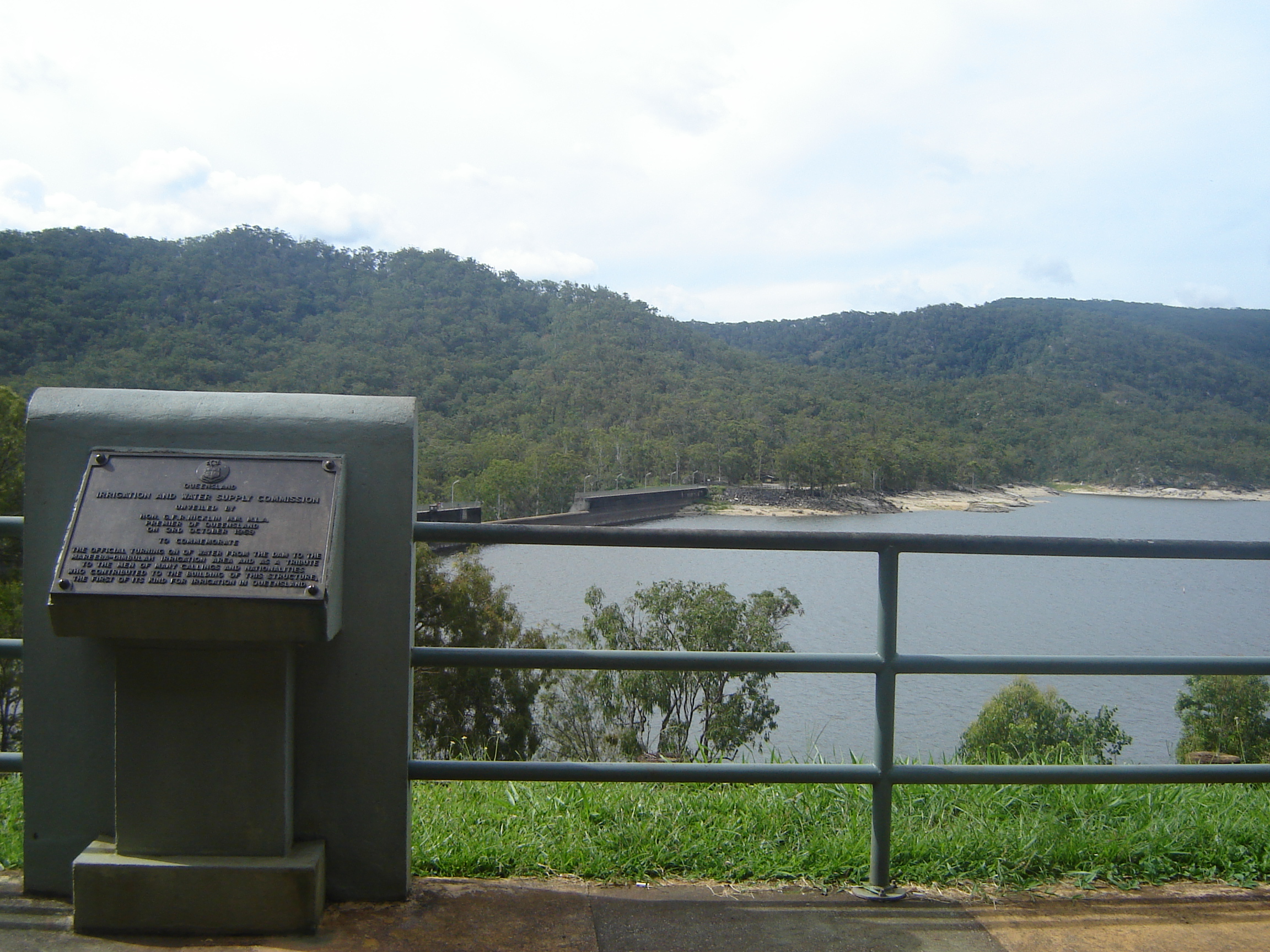 Tinaroo Falls Water Level